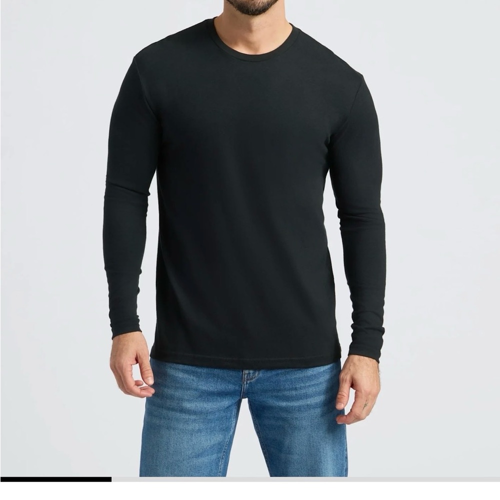 NWOT men’s True classic long sleeve black crew neck